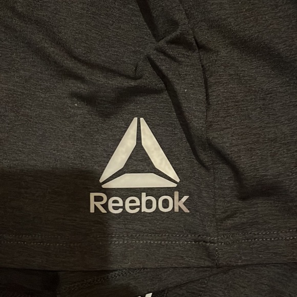 New with tags! Reebok Moisture Management Tank Top - Picture 11 of 11